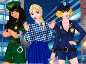 Fashion Patrol Dress Up Game